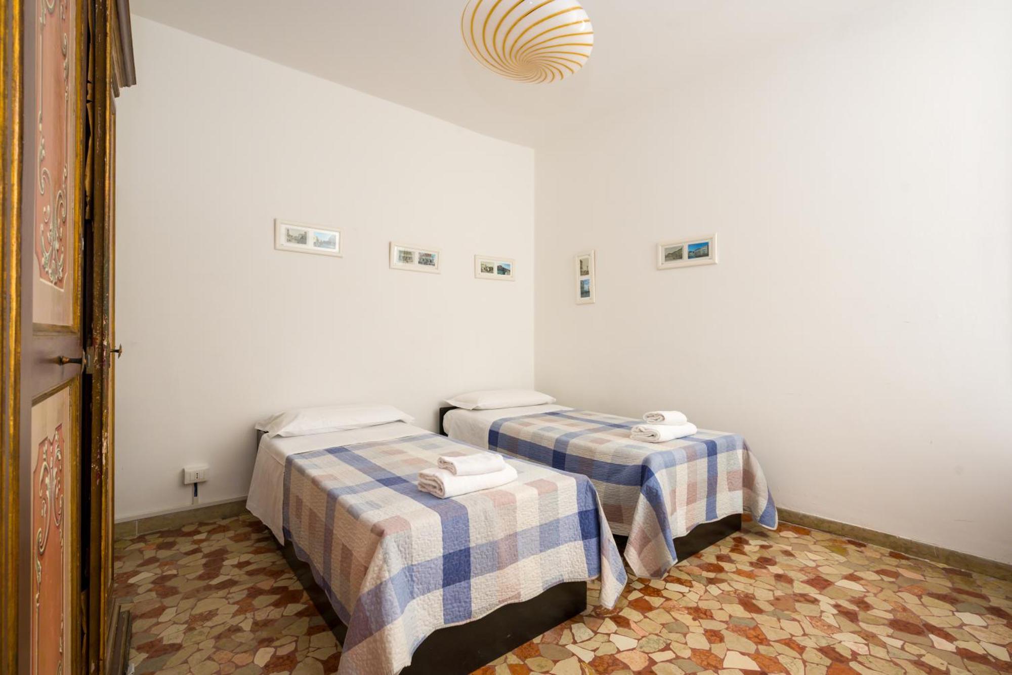 Апартаменты Kyra'S House Венеция Экстерьер фото