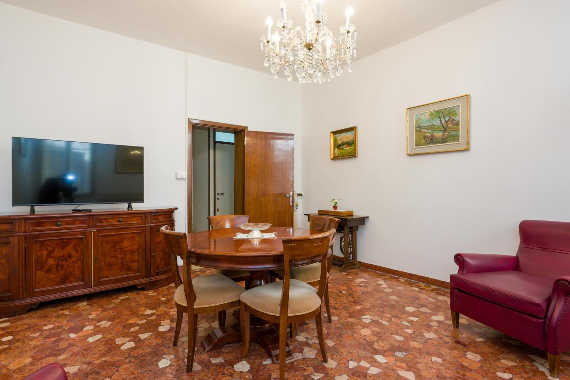 Апартаменты Kyra'S House Венеция Экстерьер фото